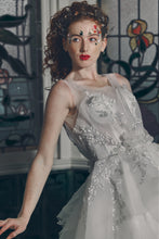 Load image into Gallery viewer, TITANIA