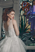 Load image into Gallery viewer, TITANIA